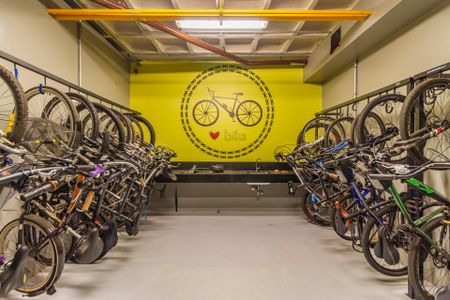 Apartamento para alugar com 80m², 2 quartos e 2 vagasÁrea comum - Bicicletário