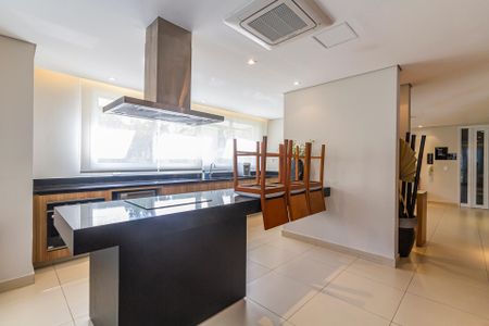 Apartamento para alugar com 80m², 2 quartos e 2 vagasÁrea comum - Salão de festas