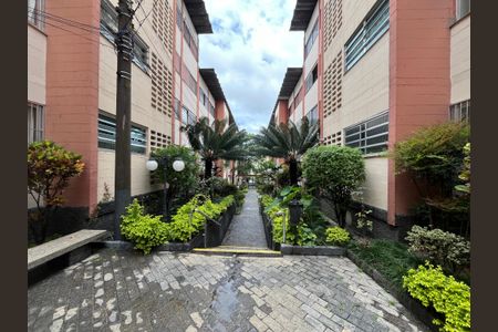 Apartamento para alugar com 85m², 2 quartos e sem vagaÁrea externa