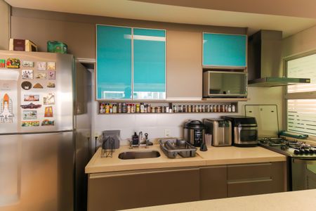 Apartamento à venda com 85m², 2 quartos e 2 vagas Apartamento à venda com 85m², 2 quartos e 2 vagasCozinha