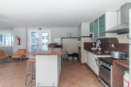 Apartamento para alugar com 96m², 3 quartos e 1 vagaÁrea comum - Salão de festas