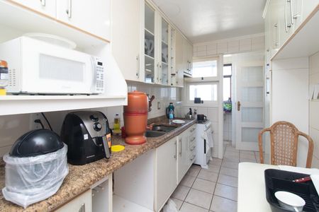 Cozinha de apartamento para alugar com 3 quartos, 96m² em Menino Deus, Porto Alegre