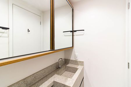 Apartamento para alugar com 34m², 2 quartos e sem vagaBanheiro