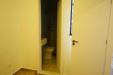 Casa à venda com 96m², 3 quartos e 4 vagasSuíte 2