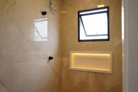 Casa à venda com 96m², 3 quartos e 4 vagasBanheiro da Suíte 3