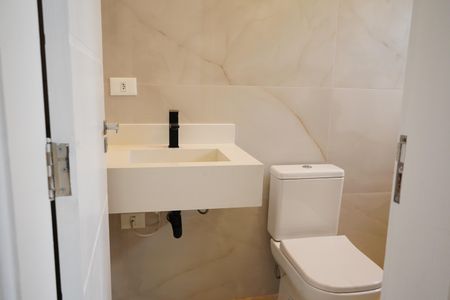 Casa à venda com 96m², 3 quartos e 4 vagasBanheiro da Suíte 3