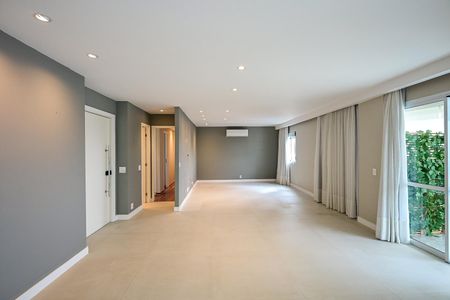 Apartamento para alugar com 173m², 3 quartos e 3 vagasSala