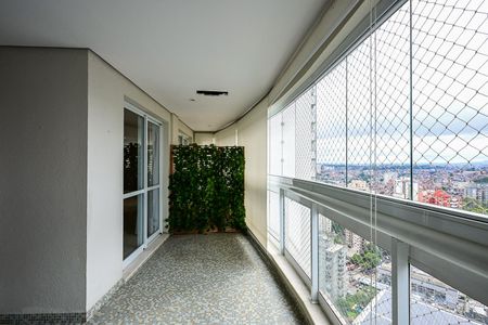 Apartamento para alugar com 173m², 3 quartos e 3 vagasVaranda