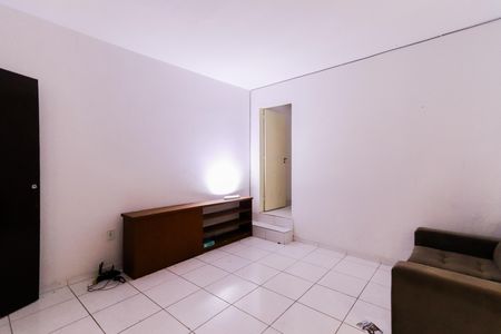 Sala de casa para alugar com 1 quarto, 50m² em Jardim Estela Mari, Cotia
