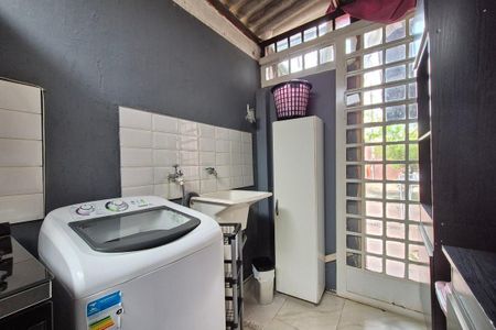 Casa à venda com 90m², 2 quartos e 3 vagasÁrea de Serviço
