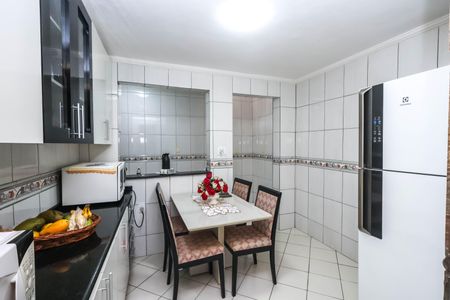 Cozinha de casa à venda com 2 quartos, 106m² em Jardim Sonia Inga, São Paulo