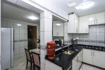 Cozinha de casa à venda com 2 quartos, 106m² em Jardim Sonia Inga, São Paulo
