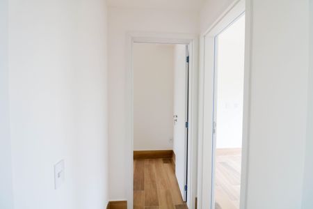 Apartamento à venda com 190m², 3 quartos e 4 vagas Apartamento à venda com 190m², 3 quartos e 4 vagasHall íntimo
