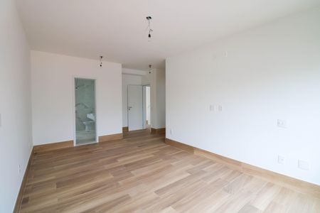 Apartamento à venda com 190m², 3 quartos e 4 vagas Apartamento à venda com 190m², 3 quartos e 4 vagasSuíte 3