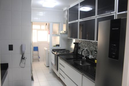 Apartamento para alugar com 68m², 2 quartos e 2 vagasCozinha