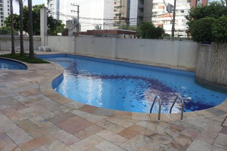 Apartamento para alugar com 68m², 2 quartos e 2 vagasÁrea comum - Piscina