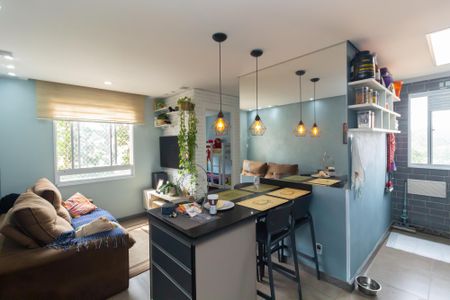 Apartamento à venda com 45m², 2 quartos e 1 vaga Apartamento à venda com 45m², 2 quartos e 1 vagaCozinha e Área de Serviço