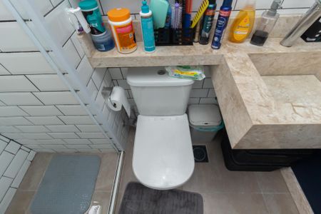 Apartamento à venda com 45m², 2 quartos e 1 vaga Apartamento à venda com 45m², 2 quartos e 1 vagaBanheiro