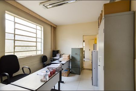 Casa à venda com 260m², 4 quartos e sem vaga Casa à venda com 260m², 4 quartos e sem vagaQuarto 3