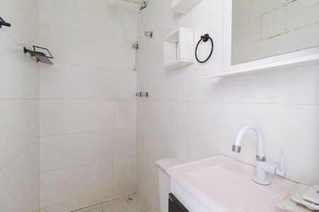 Banheiro de apartamento para alugar com 1 quarto, 25m² em Pestana, Osasco