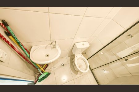 Apartamento para alugar com 42m², 2 quartos e sem vagaBanheiro