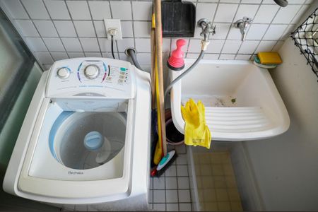 Apartamento à venda com 70m², 3 quartos e 1 vagaÁrea de Serviço