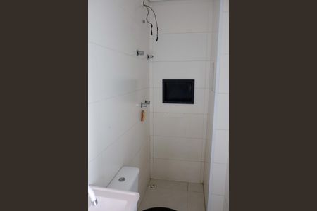 Banheiro de apartamento para alugar com 1 quarto, 35m² em Pestana, Osasco