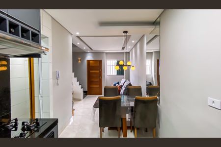 Casa de condomínio para alugar com 70m², 2 quartos e 1 vagacOZINHA