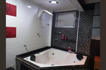 Apartamento para alugar com 99m², 2 quartos e 1 vagaBanheiro da Suíte