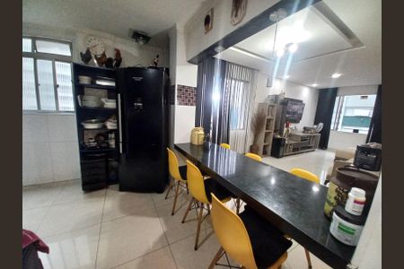 Apartamento para alugar com 99m², 2 quartos e 1 vagaCozinha