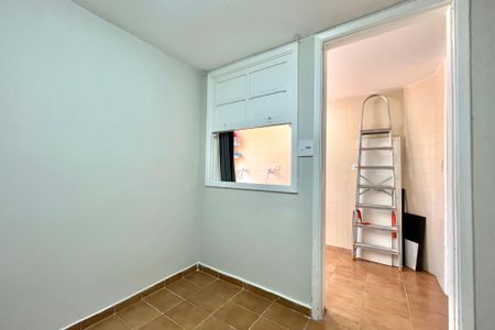 Casa à venda com 140m², 2 quartos e 2 vagas Casa à venda com 140m², 2 quartos e 2 vagasQuarto de Serviço