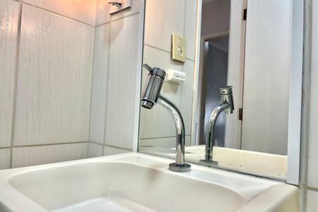 Casa à venda com 140m², 2 quartos e 2 vagas Casa à venda com 140m², 2 quartos e 2 vagasBanheiro