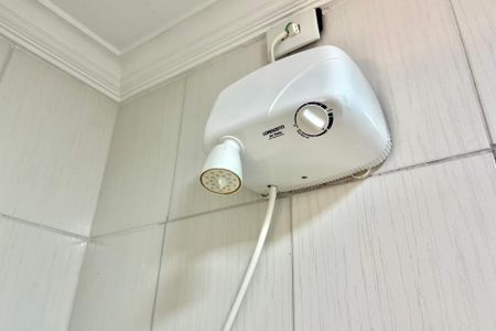 Casa à venda com 140m², 2 quartos e 2 vagas Casa à venda com 140m², 2 quartos e 2 vagasBanheiro