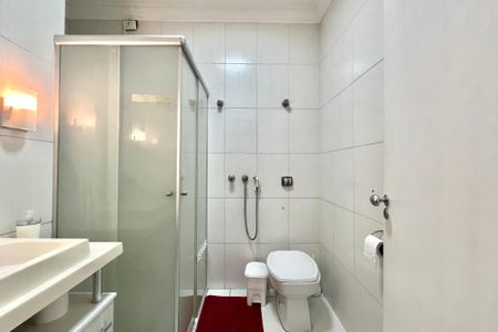 Casa à venda com 140m², 2 quartos e 2 vagas Casa à venda com 140m², 2 quartos e 2 vagasBanheiro
