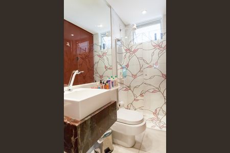 Apartamento à venda com 426m², 4 quartos e 3 vagas Apartamento à venda com 426m², 4 quartos e 3 vagasBanheiro suite 4