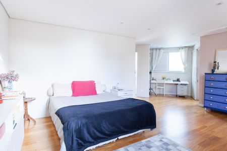 Apartamento à venda com 426m², 4 quartos e 3 vagas Apartamento à venda com 426m², 4 quartos e 3 vagassuite 3