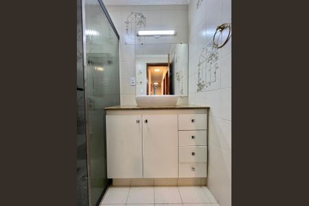 Banheiro de apartamento para alugar com 2 quartos, 79m² em Jardim Proença, Campinas
