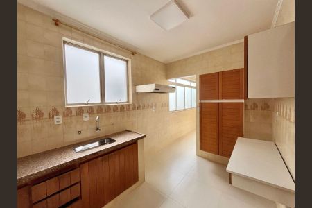 Apartamento para alugar com 79m², 2 quartos e 1 vaga Apartamento para alugar com 79m², 2 quartos e 1 vagaCozinha