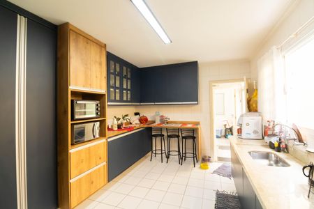 Casa à venda com 200m², 5 quartos e 4 vagas