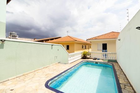 Casa à venda com 200m², 5 quartos e 4 vagas