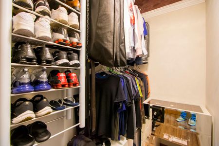 Apartamento à venda com 84m², 2 quartos e 2 vagasCloset do quarto 1