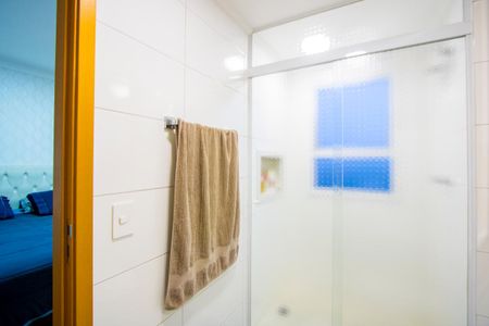 Apartamento à venda com 84m², 2 quartos e 2 vagasBanheiro do quarto 1