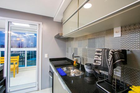 Apartamento à venda com 84m², 2 quartos e 2 vagasCozinha