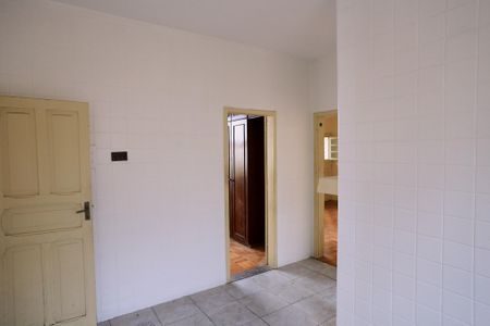 Casa à venda com 400m², 3 quartos e 2 vagas Casa à venda com 400m², 3 quartos e 2 vagasCozinha
