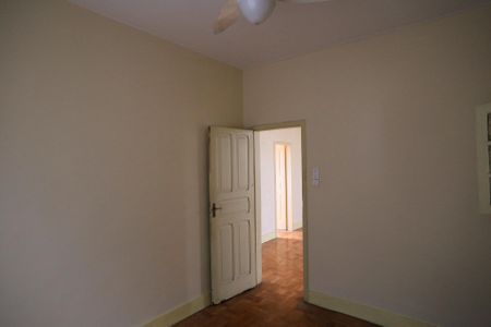 Casa à venda com 400m², 3 quartos e 2 vagas Casa à venda com 400m², 3 quartos e 2 vagasSala 1