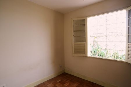 Casa à venda com 400m², 3 quartos e 2 vagas Casa à venda com 400m², 3 quartos e 2 vagasQuarto 2