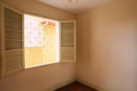 Casa à venda com 400m², 3 quartos e 2 vagas Casa à venda com 400m², 3 quartos e 2 vagasQuarto 1