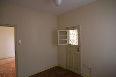 Casa à venda com 400m², 3 quartos e 2 vagas Casa à venda com 400m², 3 quartos e 2 vagasSala 1