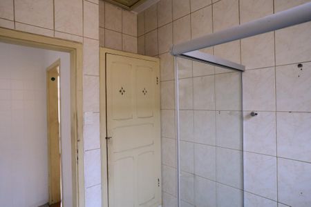 Casa à venda com 400m², 3 quartos e 2 vagas Casa à venda com 400m², 3 quartos e 2 vagasBanheiro