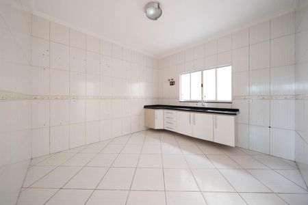 Casa para alugar com 117m², 2 quartos e 2 vagasCozinha